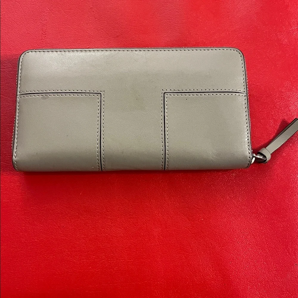 Tory Burch Metallic Gray Wallet with Silver Eyelets